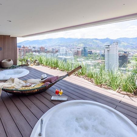Diez Hotel Categoria Colombia Medellín Kültér fotó The Spa at The Mira